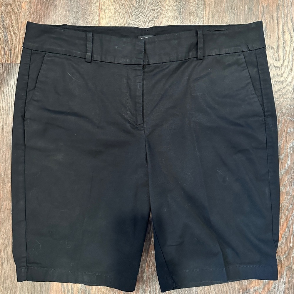 Ann Taylor Sz 14 Signature Fit Black Shorts